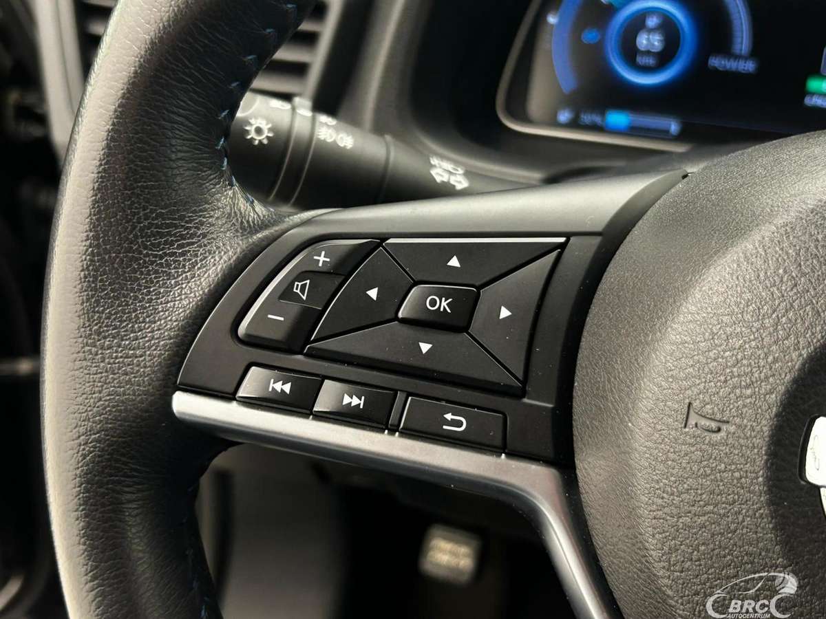 Nissan Leaf, 40 kWh, hatchback