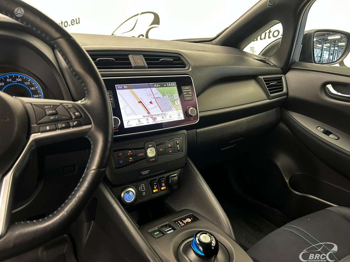 Nissan Leaf, 40 kWh, hatchback