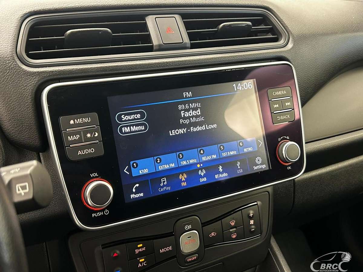 Nissan Leaf, 40 kWh, hatchback