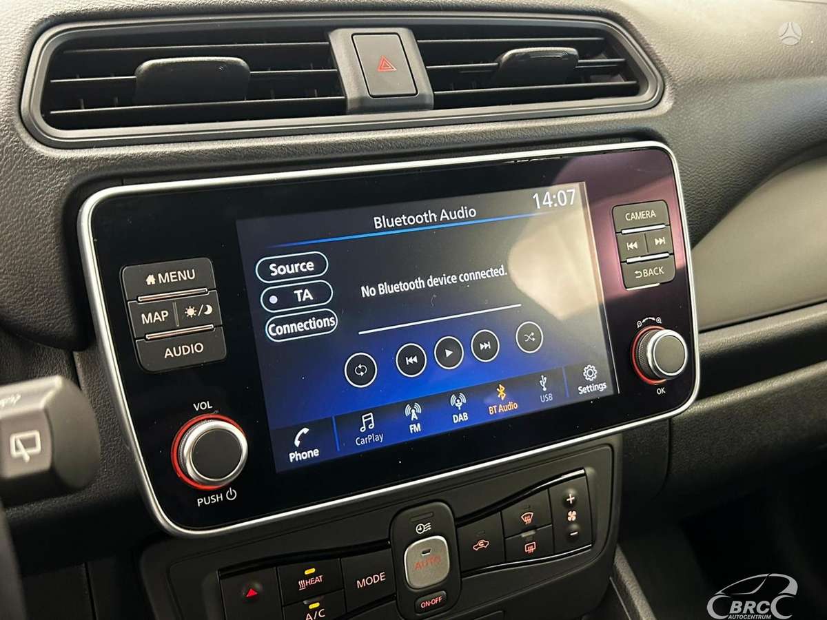 Nissan Leaf, 40 kWh, hatchback