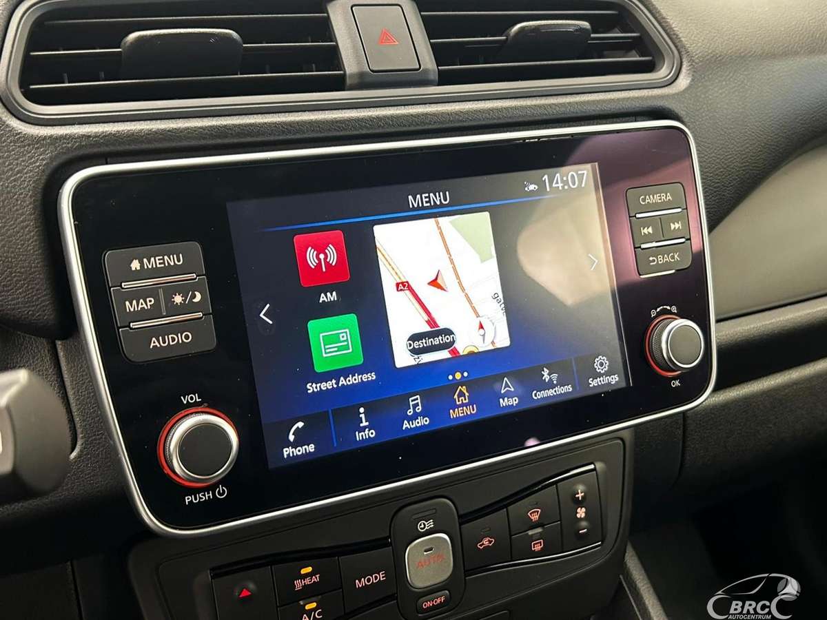 Nissan Leaf, 40 kWh, hatchback