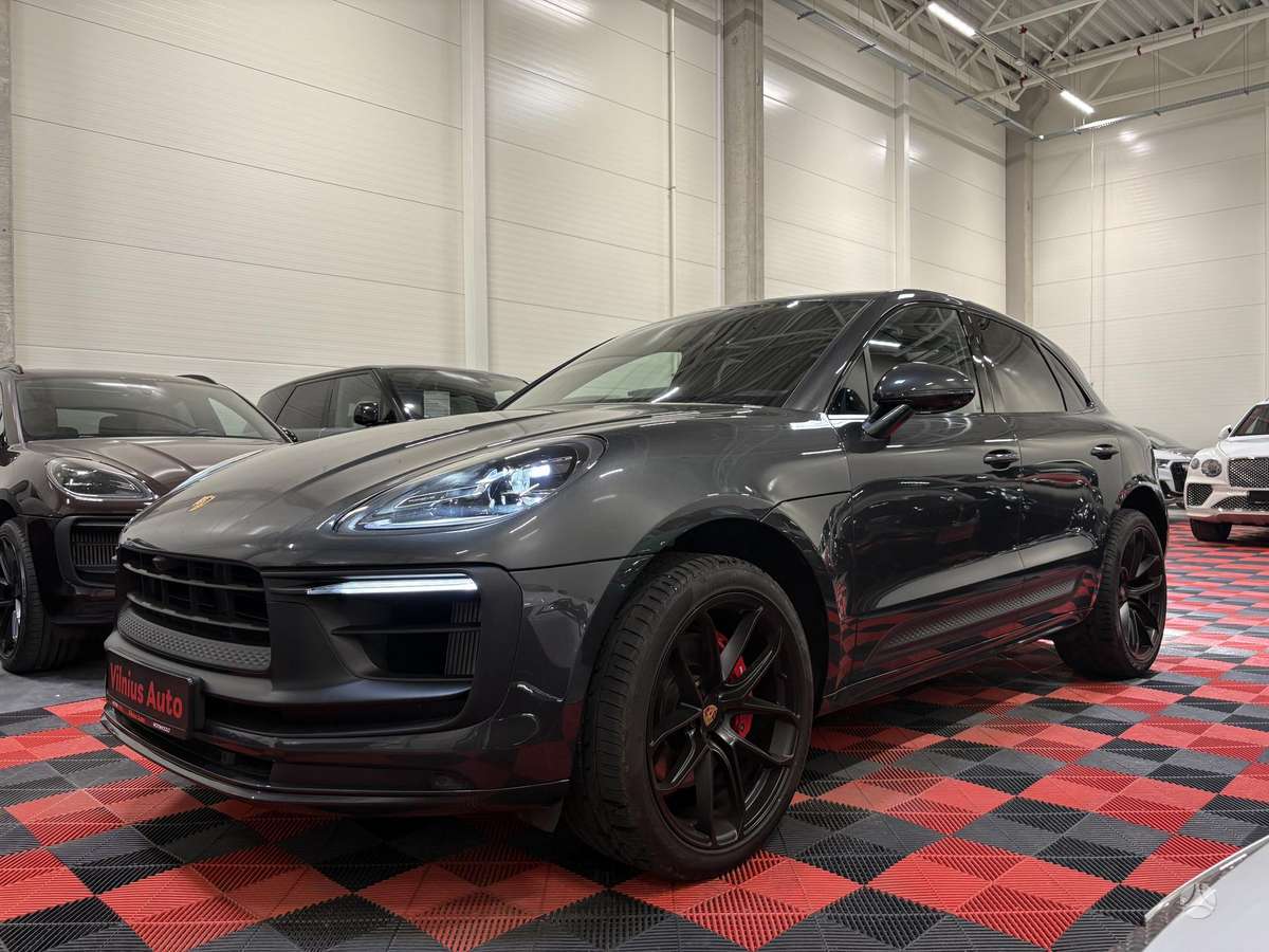 Porsche Macan - 1
