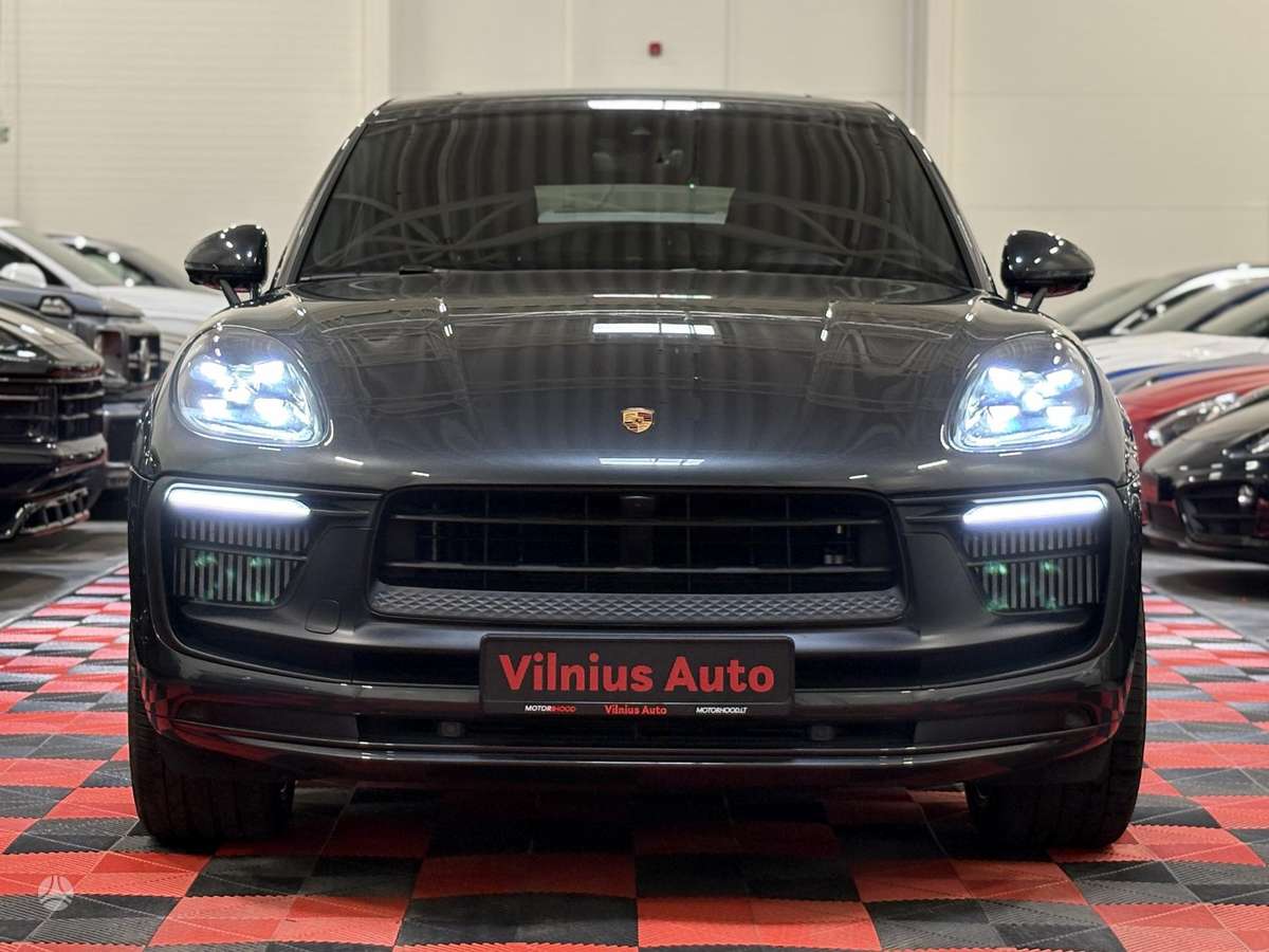 Porsche Macan - 2