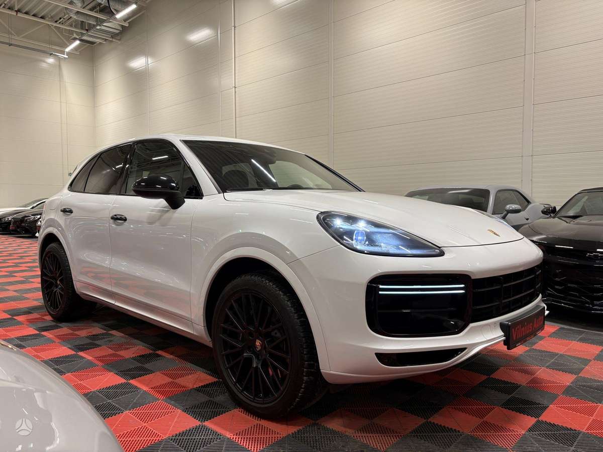 Porsche Cayenne - 3