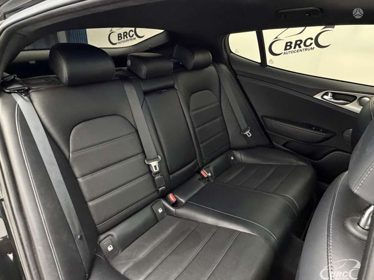Kia Stinger, 3.3 l., Седан