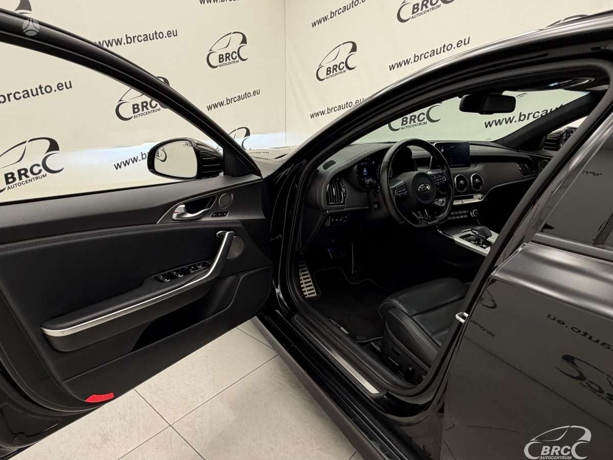 Kia Stinger, 3.3 l., Седан
