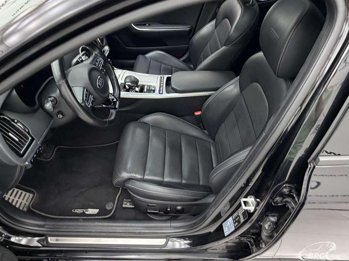 Kia Stinger, 3.3 l., Седан