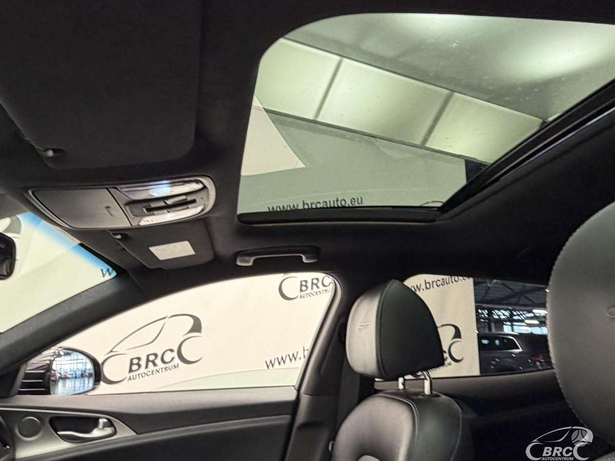 Kia Stinger, 3.3 l., Седан