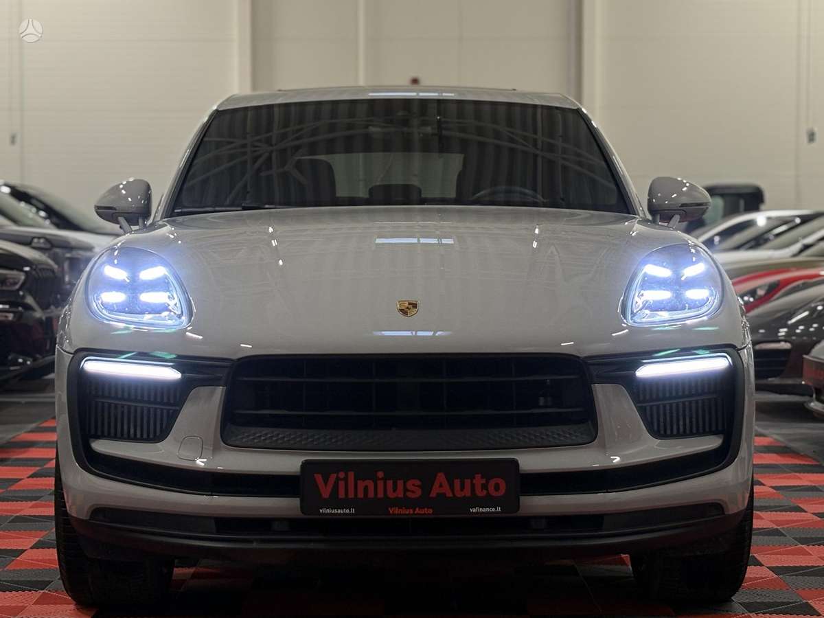 Porsche Macan - 2