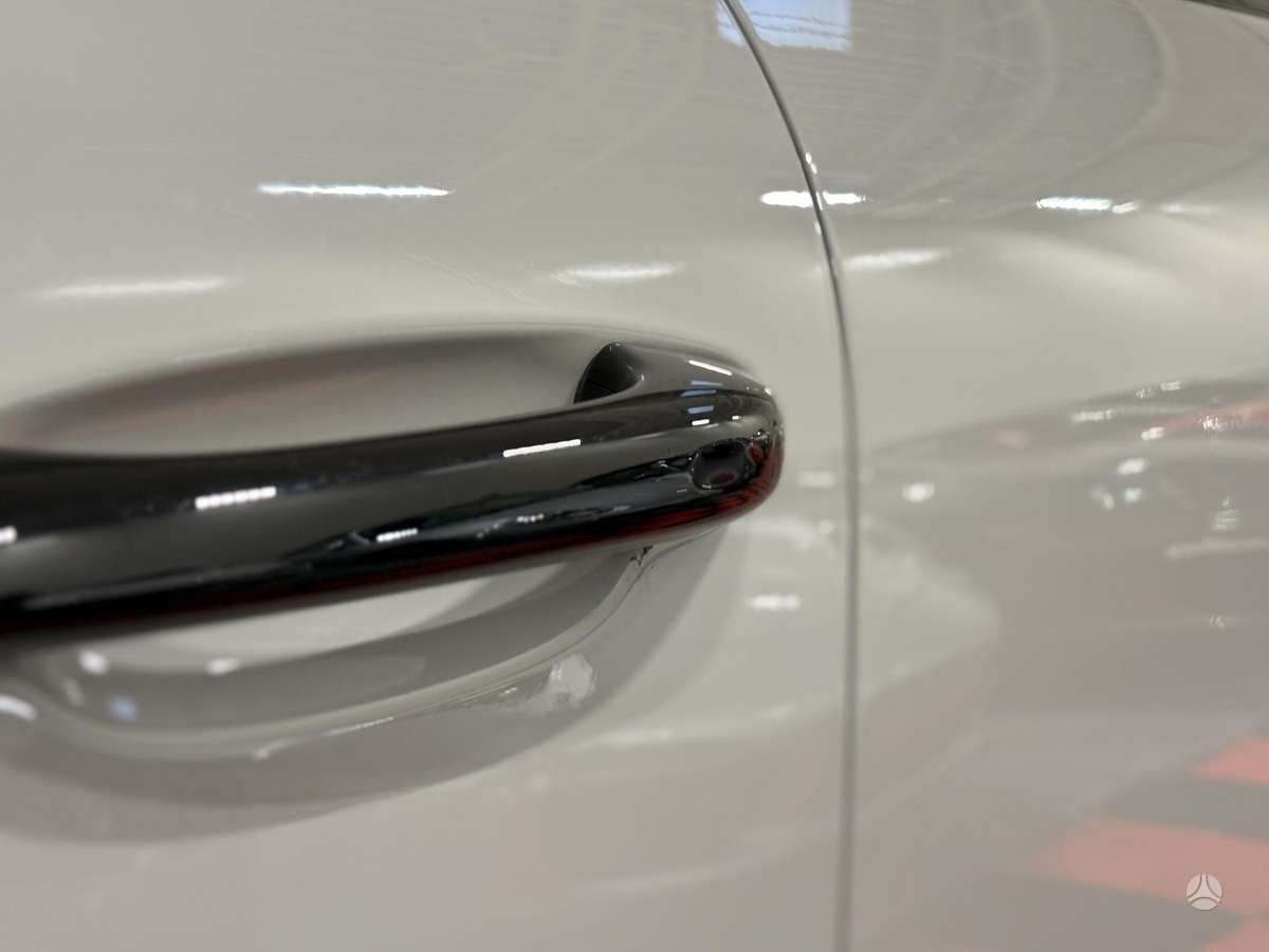 Porsche Macan - 10