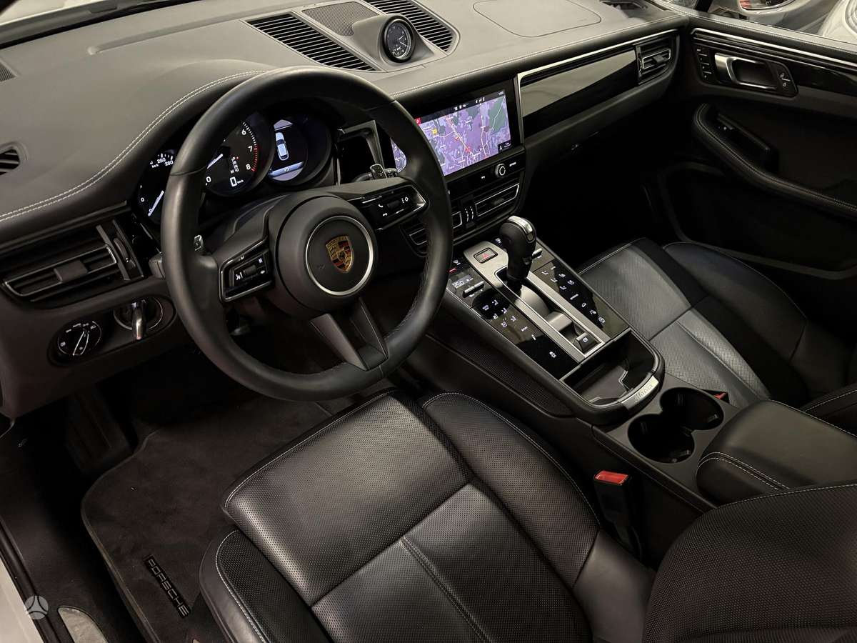 Porsche Macan - 11
