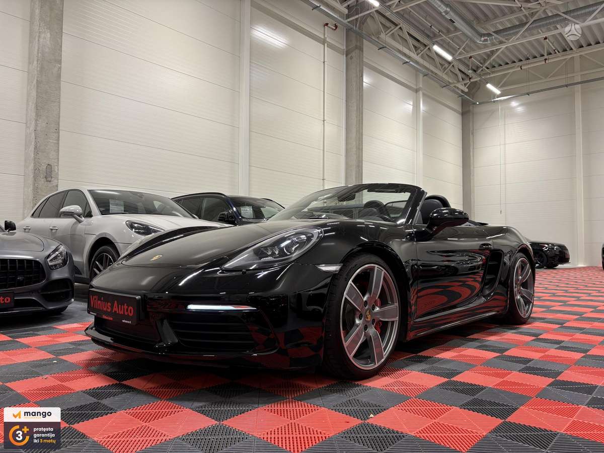 Porsche Boxster - 1