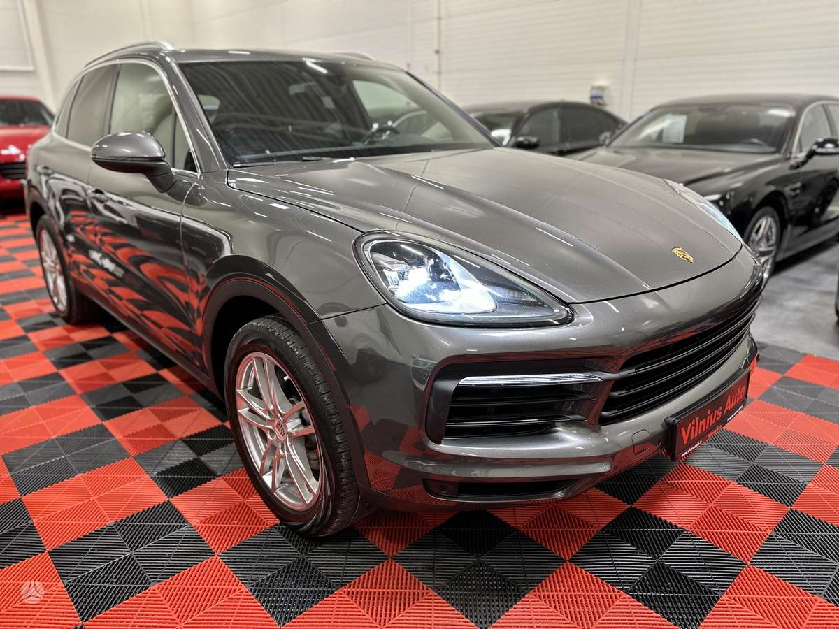 Porsche Cayenne - 3