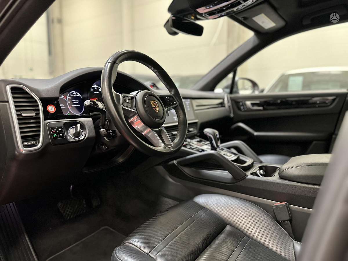 Porsche Cayenne - 12
