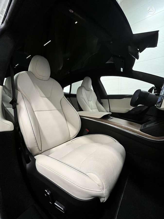 Tesla Model S, 100 kWh, saloon / sedan