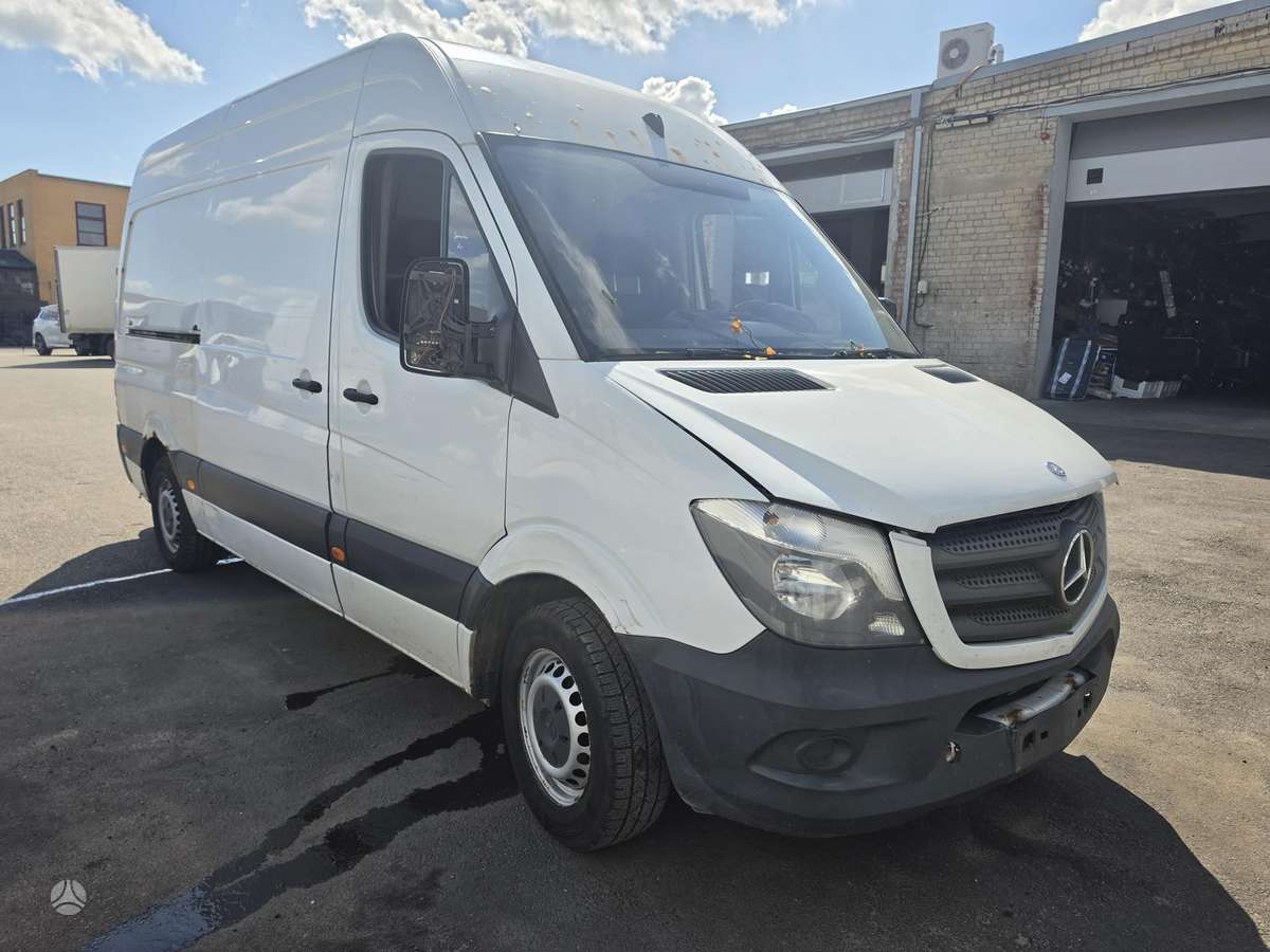 Mercedes-Benz Sprinter, cargo vans