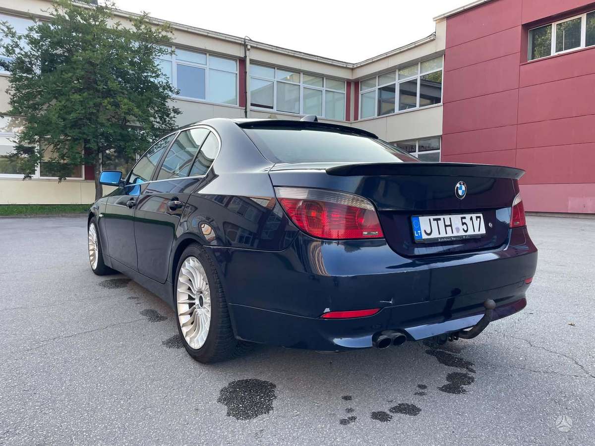 BMW 525, 2.5 l., Седан