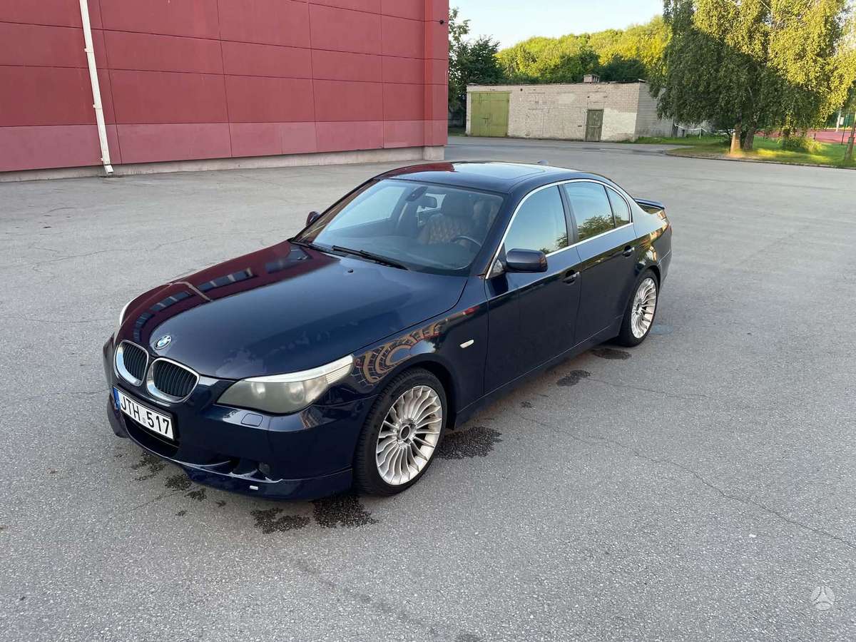 BMW 525, 2.5 l., Седан