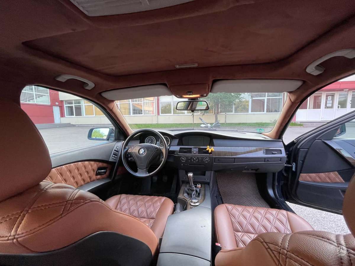 BMW 525, 2.5 l., Седан
