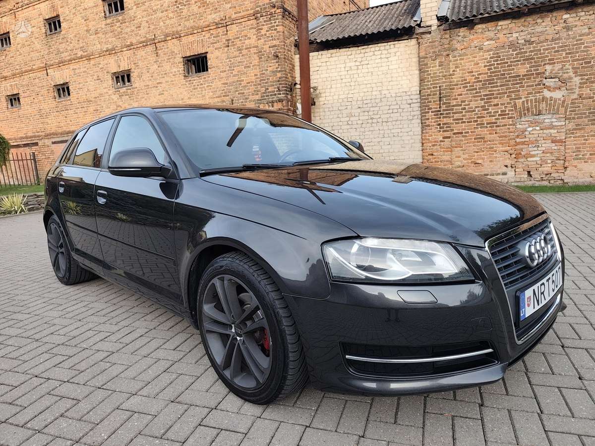 Audi A3, 1.6 l., Хэтчбек