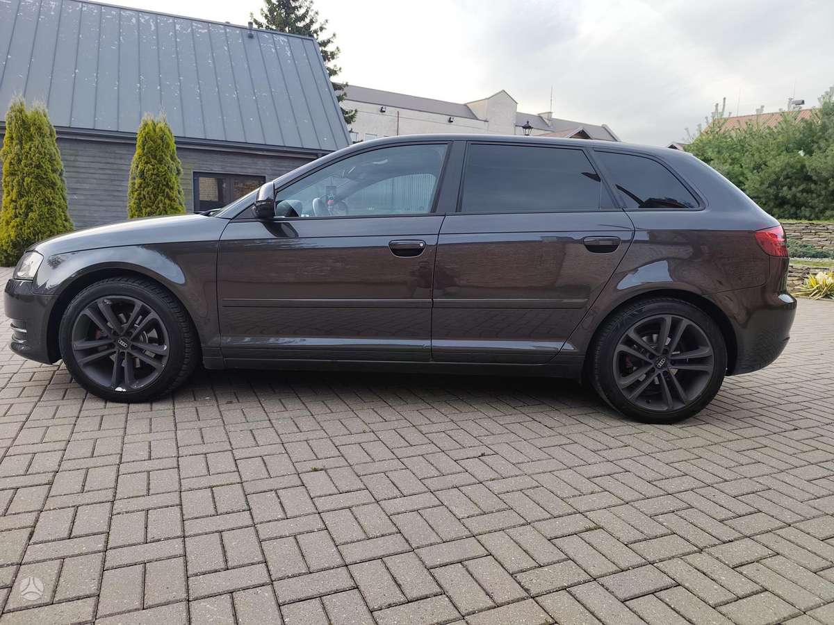 Audi A3, 1.6 l., Хэтчбек