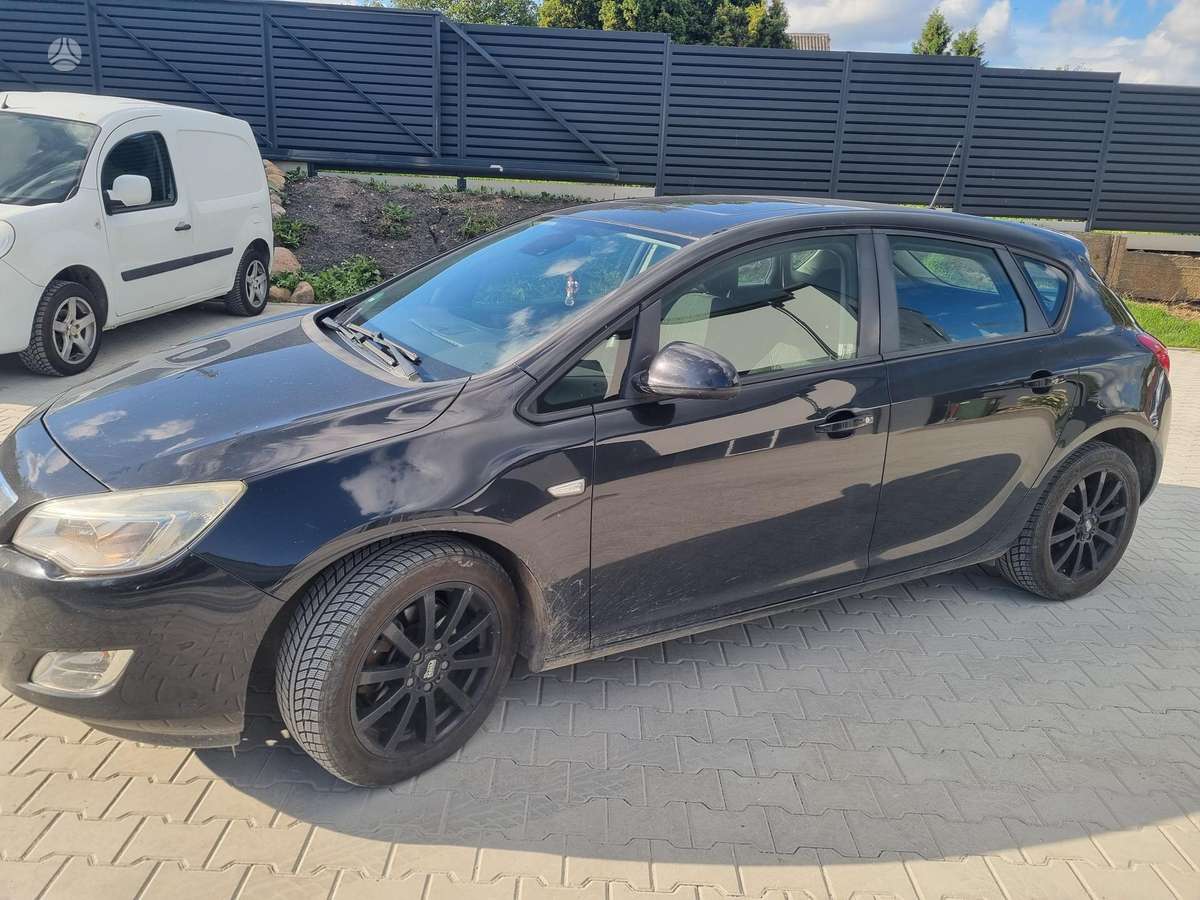 Opel Astra, 2.0 l., Хэтчбек