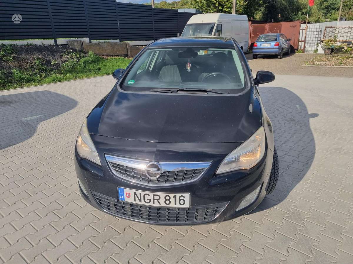 Opel Astra, 2.0 l., Хэтчбек