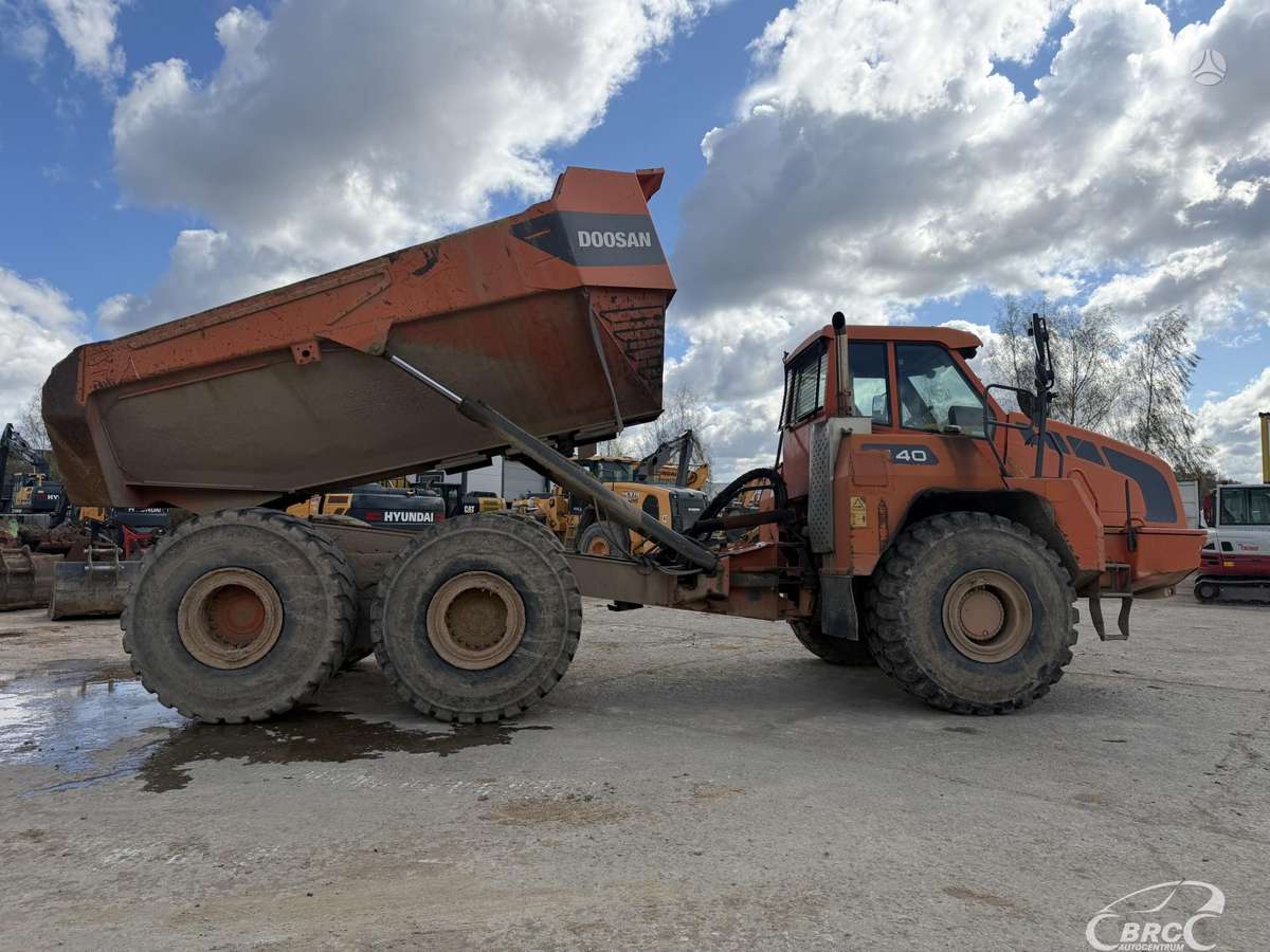 Doosan DA 40, pašizgāzēji