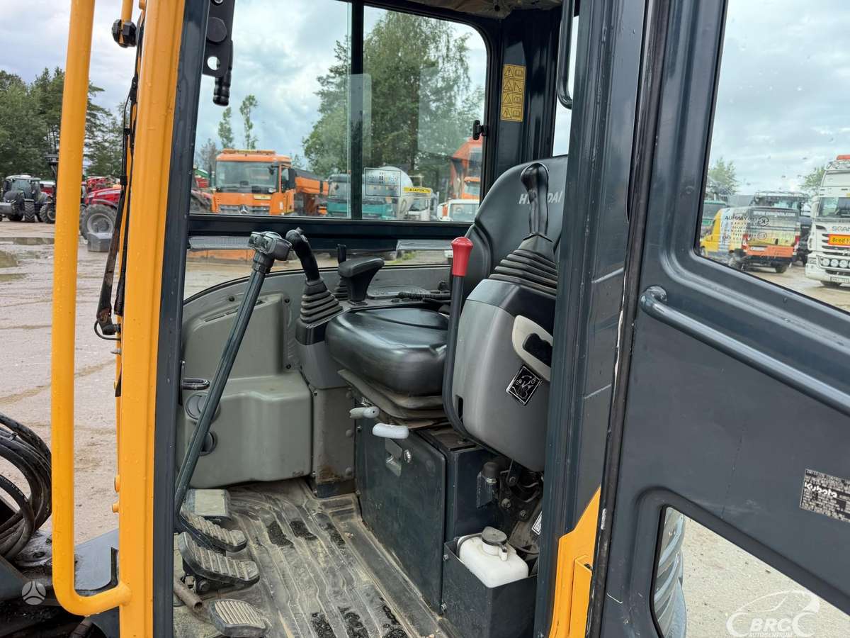 Hyundai R25Z-9AK Garantija, мини-экскаваторы