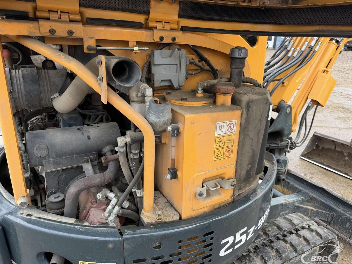 Hyundai R25Z-9AK Garantija, мини-экскаваторы