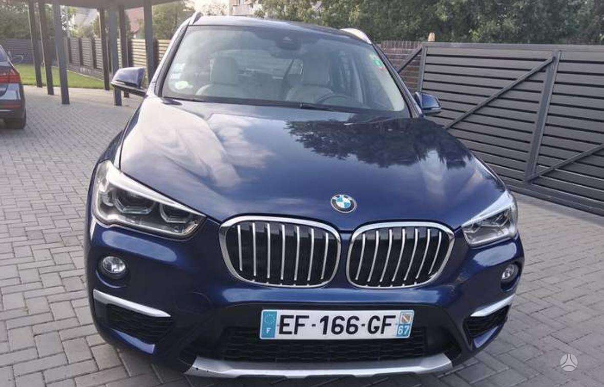 BMW X1, 2.0 l., off-road / crossover