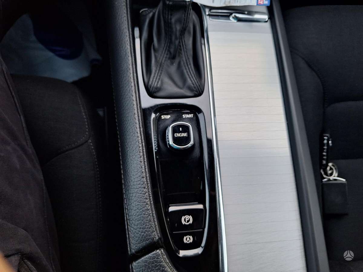 Volvo XC90, 2.0 l., Внедорожник / Кроссовер