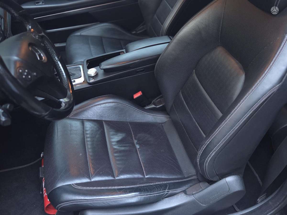Mercedes-Benz E220, 2.1 l., coupe