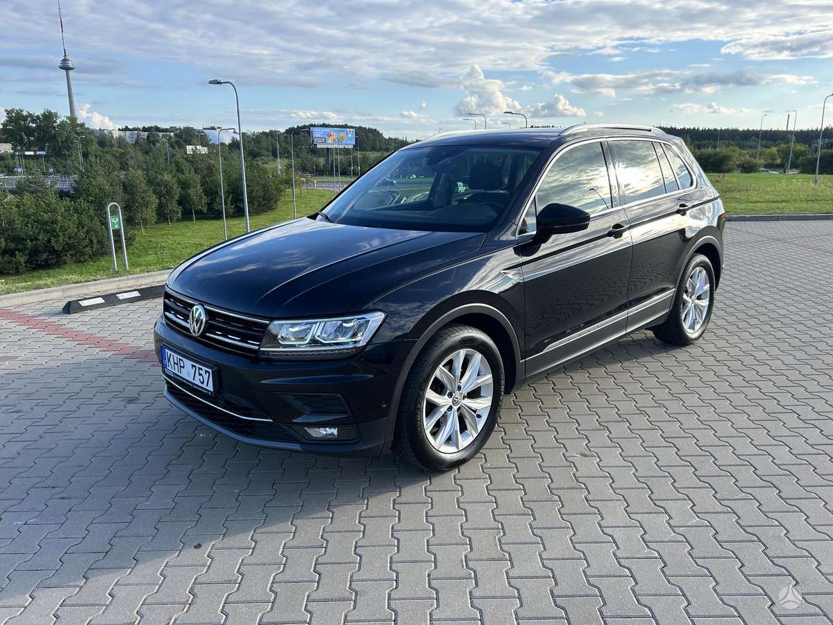 Volkswagen Tiguan, 2.0 l., Минивэн