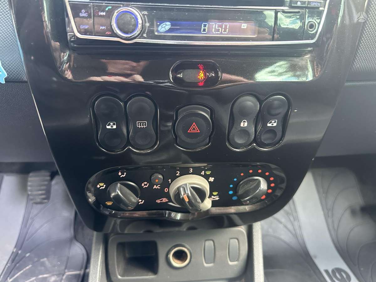 Dacia Duster, 1.5 l., Внедорожник / Кроссовер