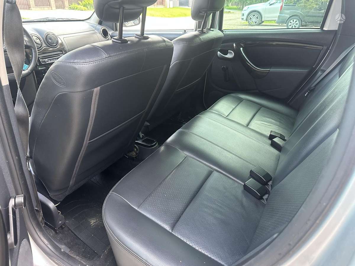 Dacia Duster, 1.5 l., Внедорожник / Кроссовер