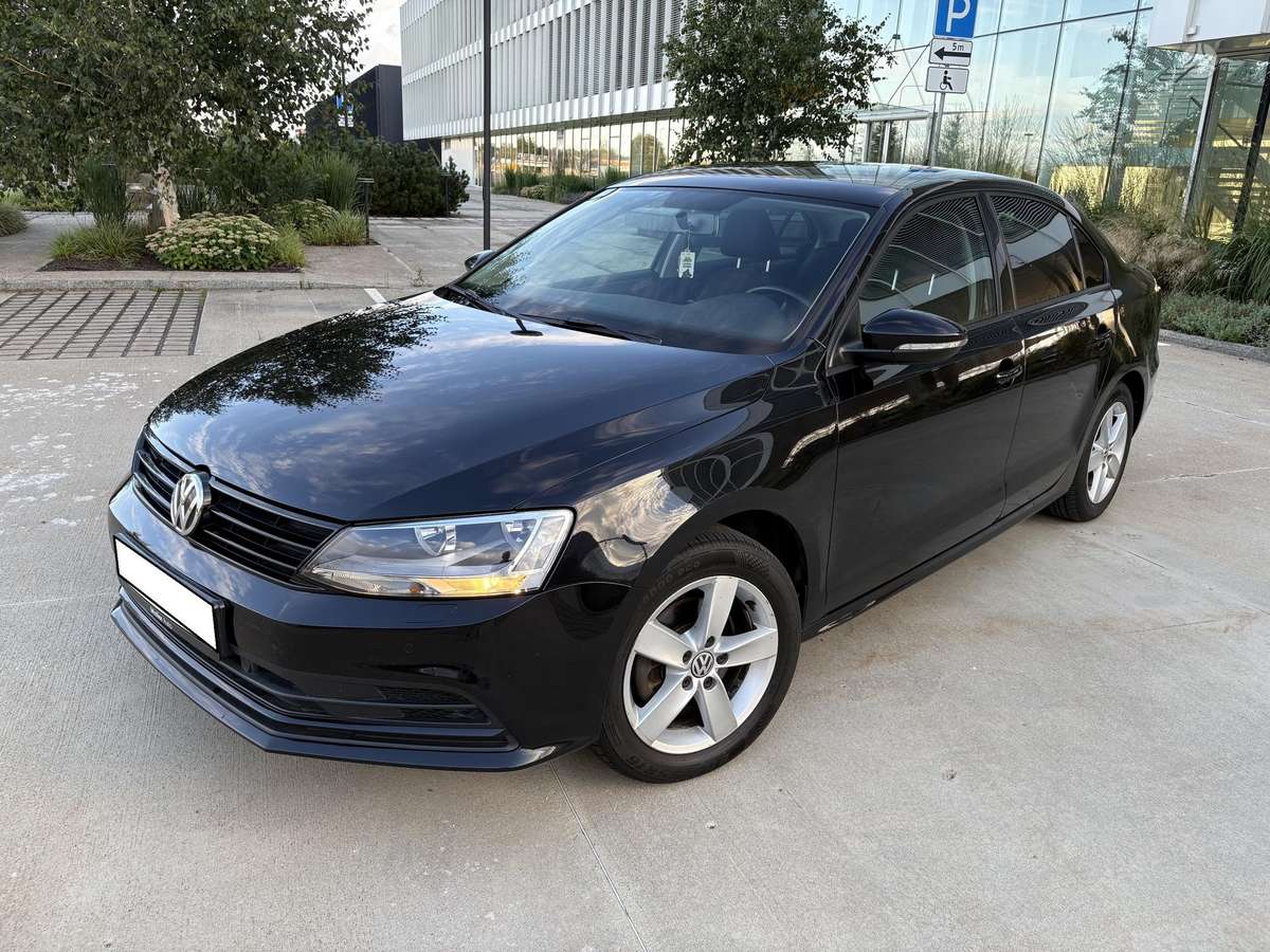 Volkswagen Jetta - 3