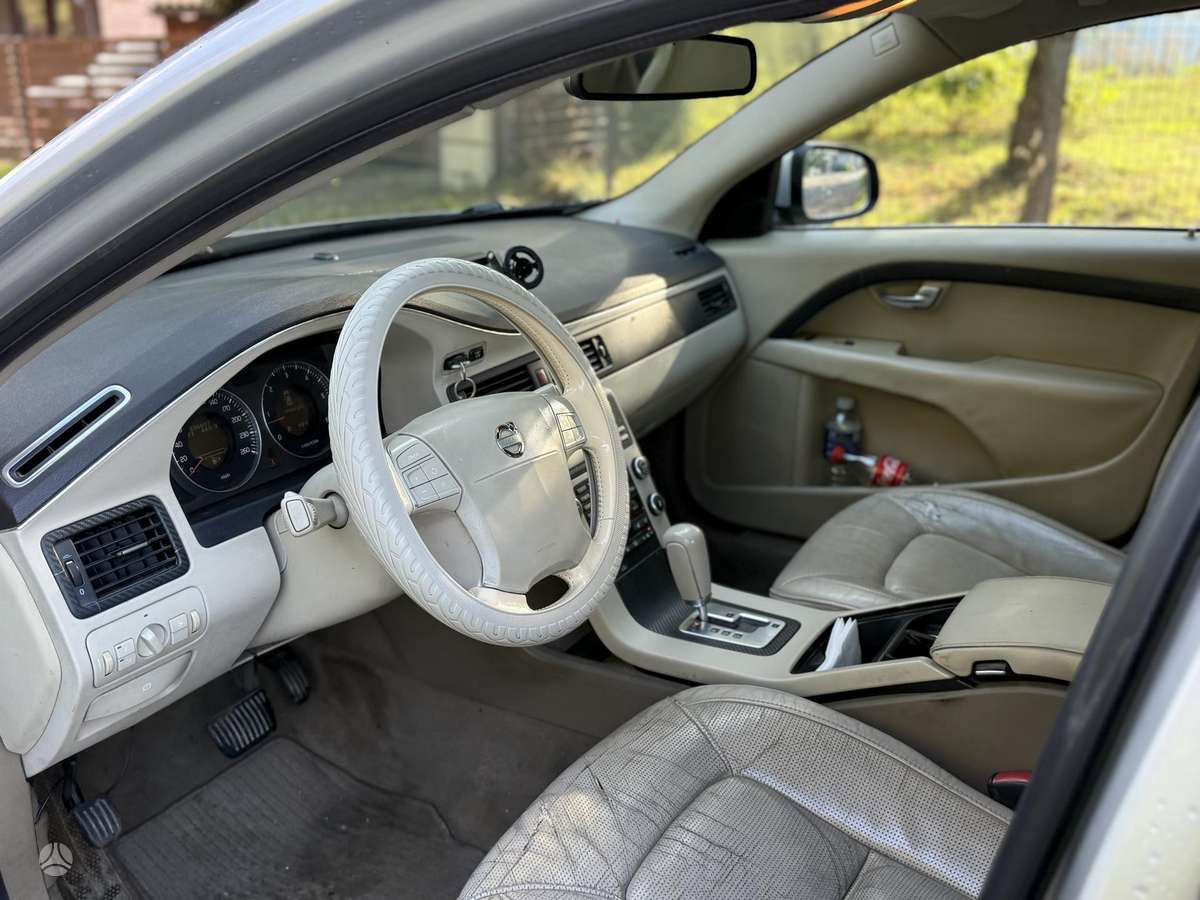 Volvo S80, 2.4 l., Седан