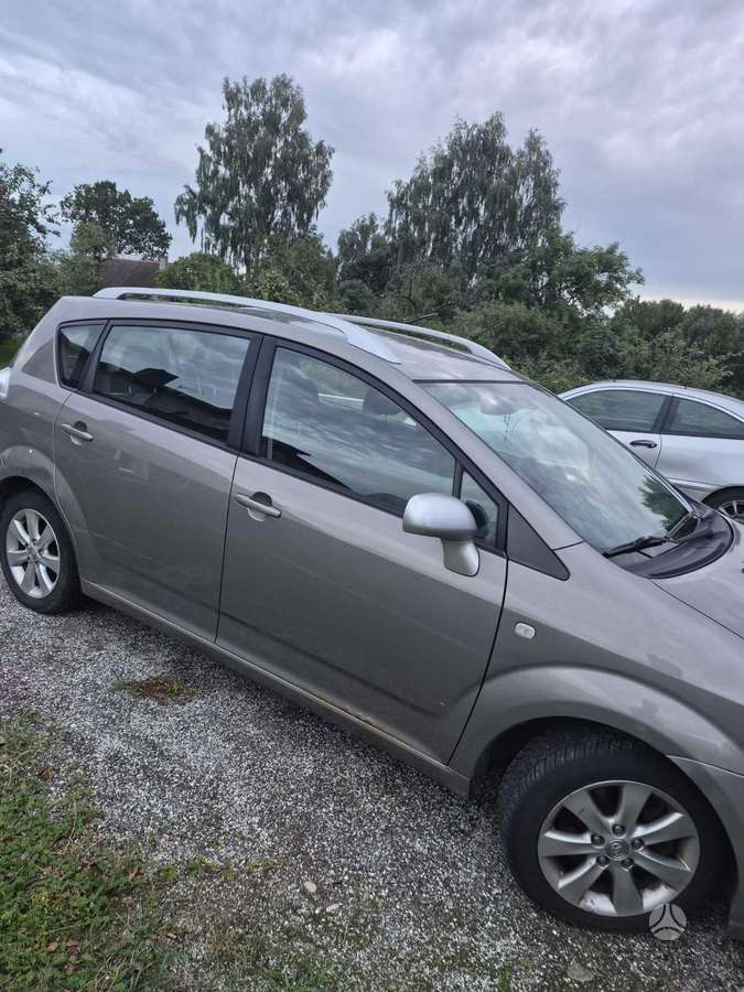 Toyota Corolla Verso, 2.2 l., wagon