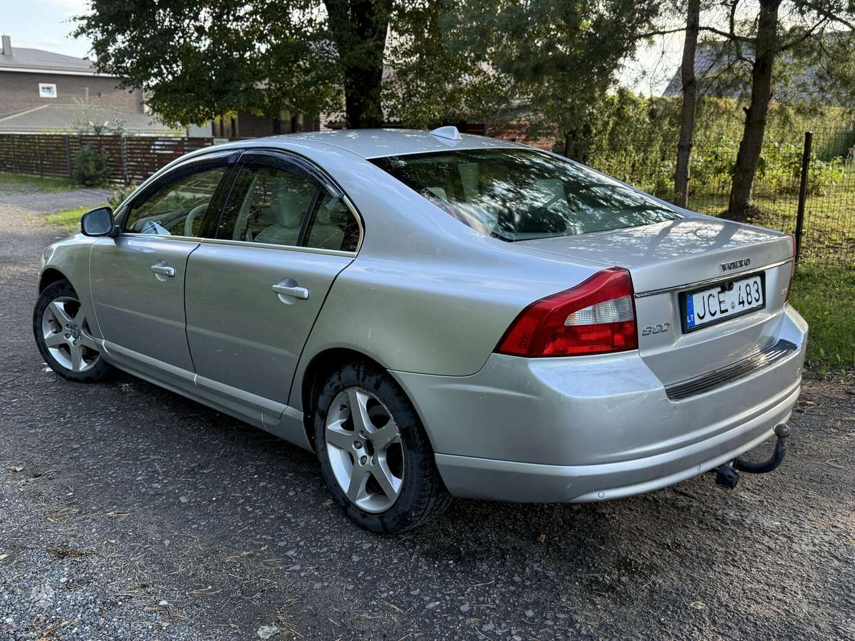 Volvo S80, 2.4 l., Седан