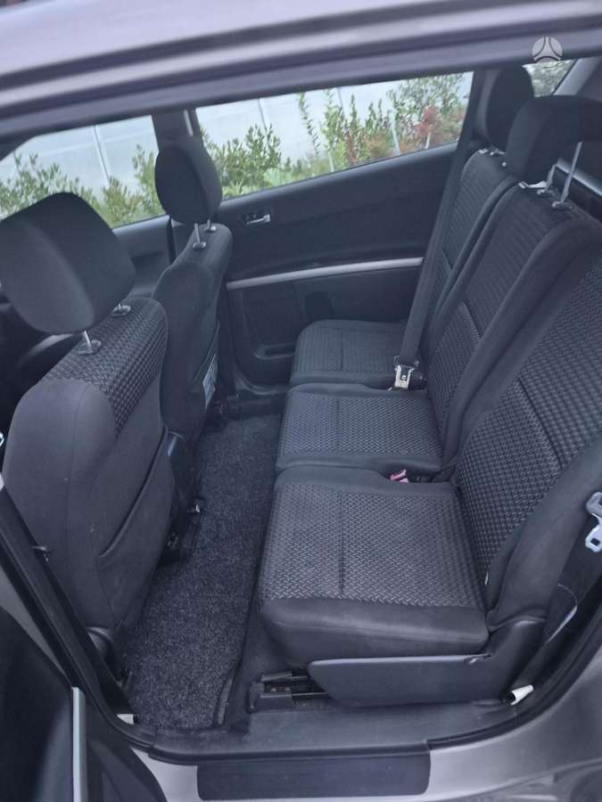 Toyota Corolla Verso, 2.2 l., Универсал