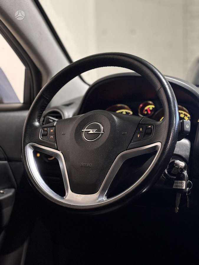 Opel Antara, 2.4 l., Внедорожник / Кроссовер