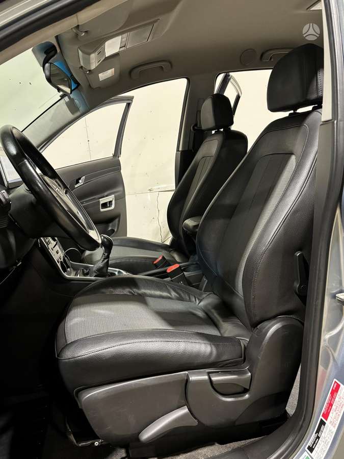 Opel Antara, 2.4 l., Внедорожник / Кроссовер