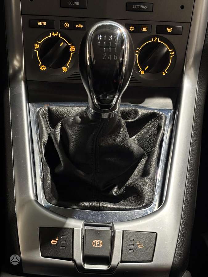 Opel Antara, 2.4 l., Внедорожник / Кроссовер