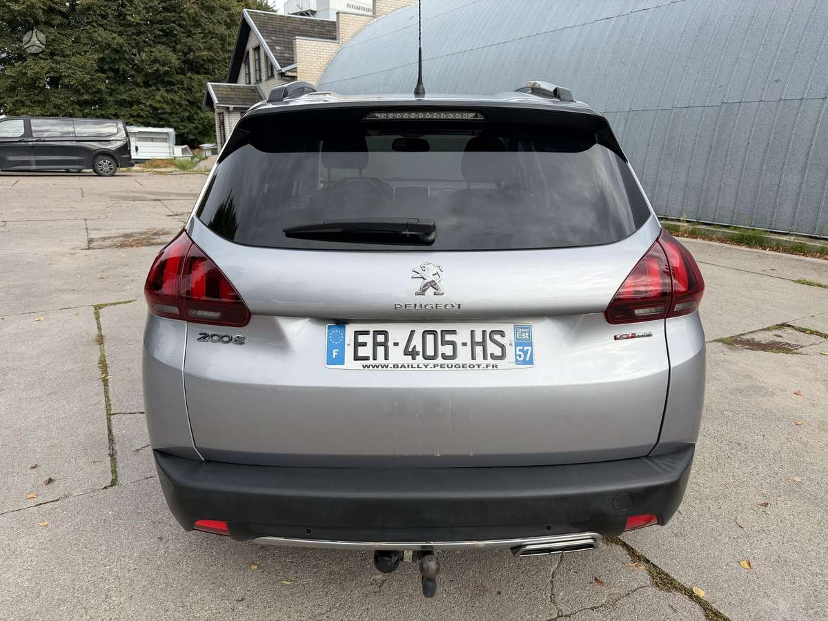 Peugeot 2008, 1.2 l., Минивэн