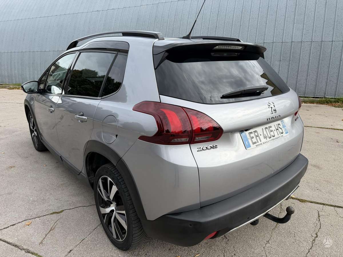 Peugeot 2008, 1.2 l., mpv / minivan