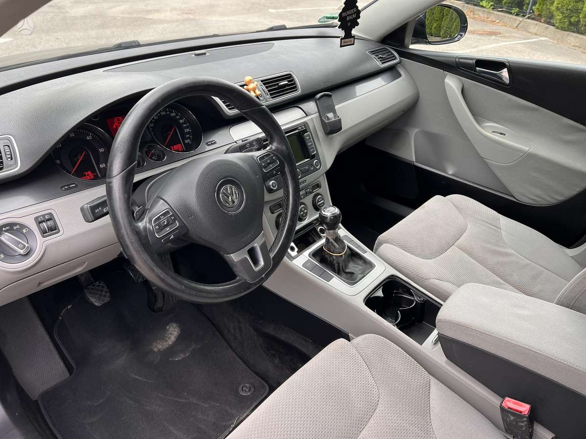 Volkswagen Passat, 2.0 l., Универсал