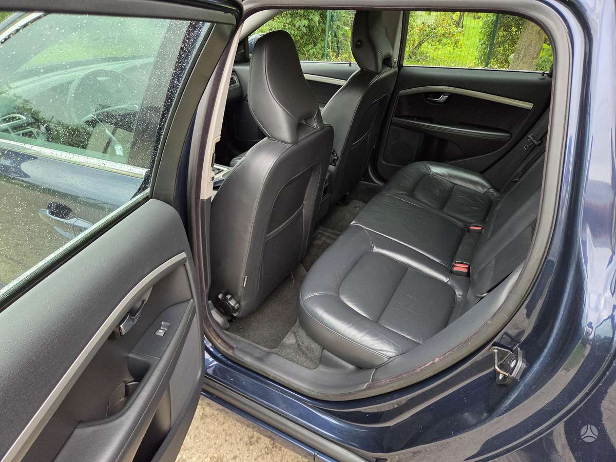 Volvo V70, 2.0 l., wagon