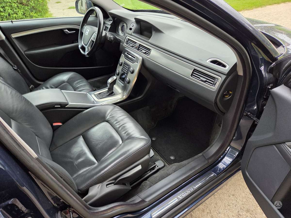 Volvo V70, 2.0 l., Универсал