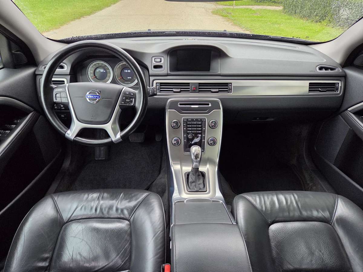 Volvo V70, 2.0 l., Универсал